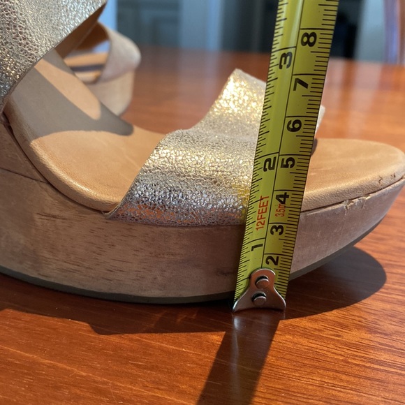 Diane Von Furstenburg Gold Opal wedges - Picture 9 of 12
